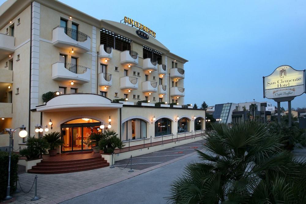 โรงแรมแซน เครีย์เมนเตร ซานตาคันเจโล ดิ โรมาญญา ภายนอก รูปภาพ